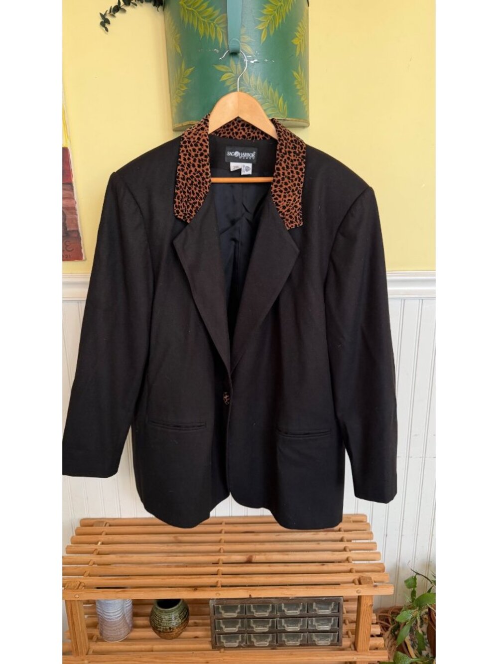 Sag Harbor Vintage 90s 24W Black Blazer Leopard Print Collar & Button Accents